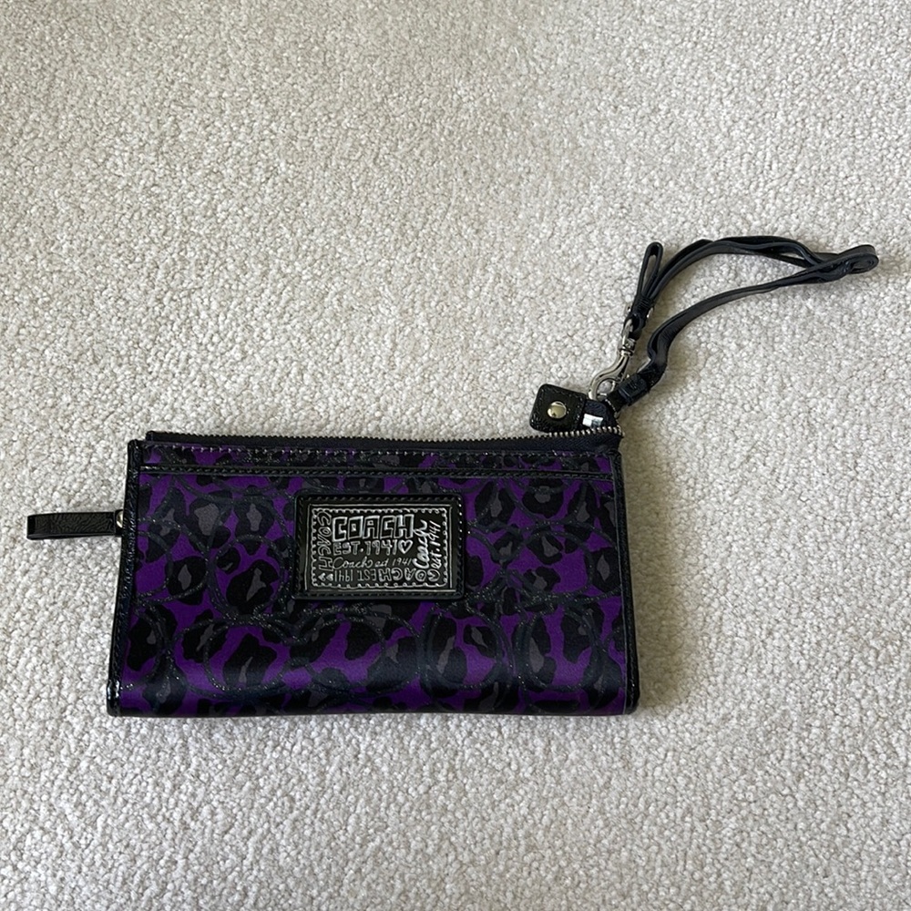 COACH POPPY DAISY OCELOT PURPLE ZIP AROUND WALLET